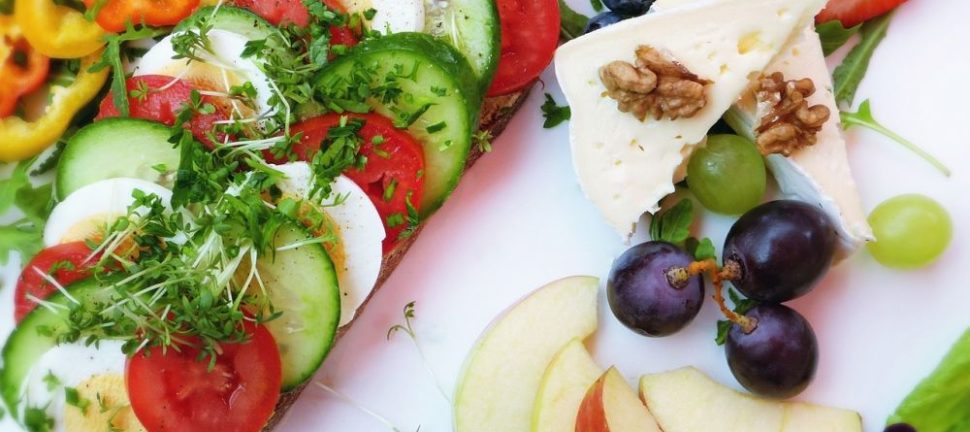 Brunch på Vesterbro: En Gennemgang af Bydelens Unikke Spiseoplevelser